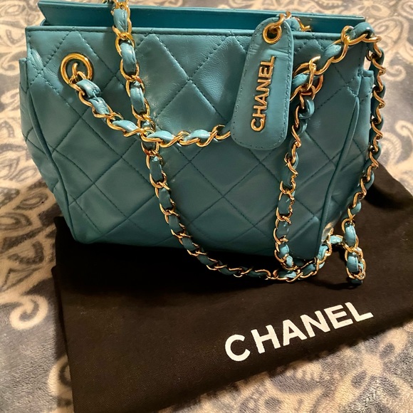 💙CHANEL😍Mini Matelasse Light Blue Lambskin Bag - Picture 14 of 15